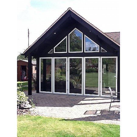 298 - Bi folding doors